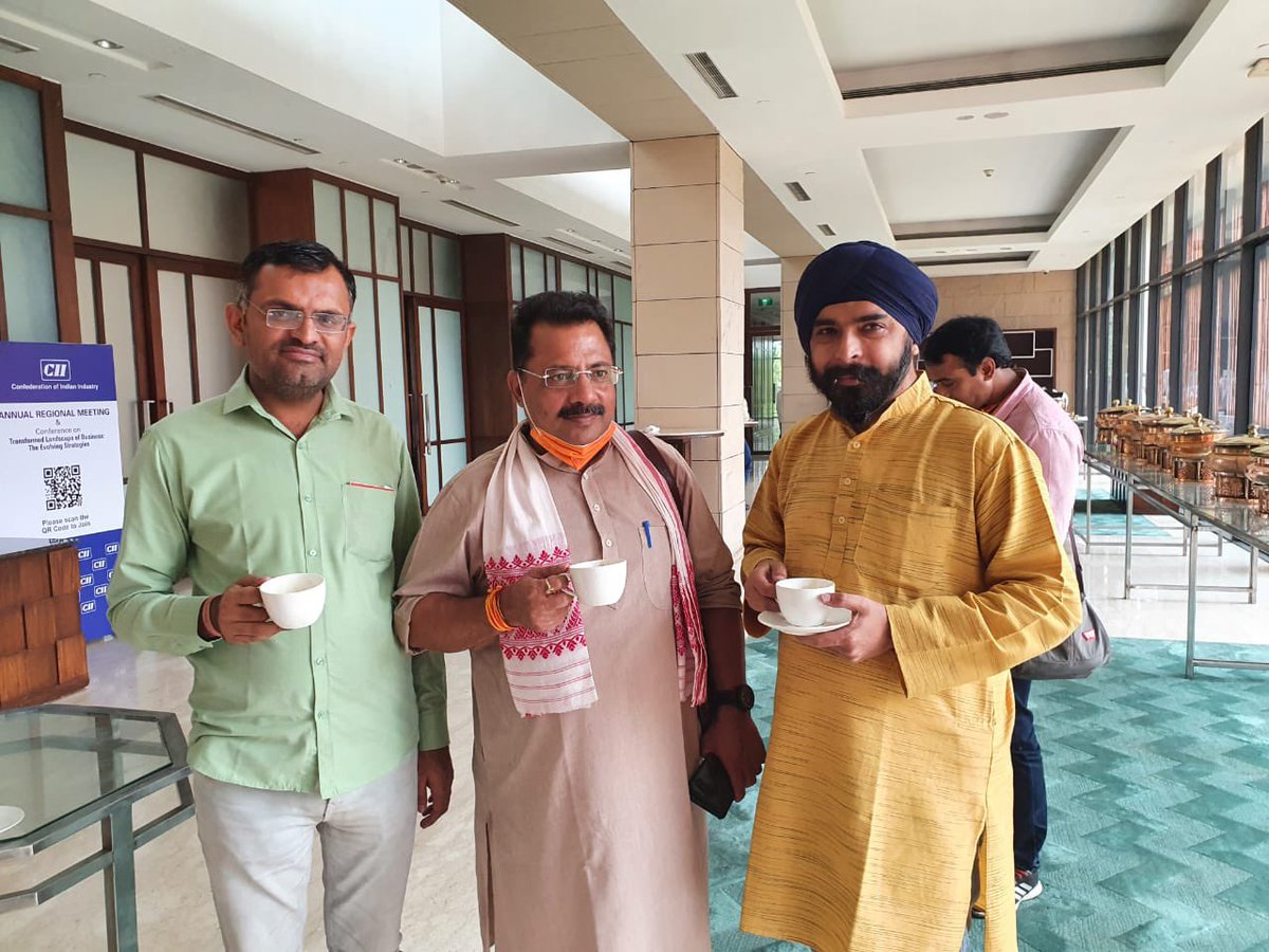 PNPathakBJP's tweet photo. With @TajinderBagga Sh. Tajinder Pal Singh Bagga Ji, spokeperson, BJP Delhi and Sh. Mangilal Ji during West Bengal Elections #BengalElections2021 #BanglaChaayeBJPModel https://t.co/mxhvJ4DpjJ