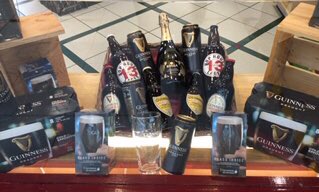 ST PATRICKS DAY COMPETITION TIME!!!

We have a drinks hamper to give away to one lucky winner!

To enter, simply retweet this tweet and follow the Park Centre on Twitter.

The winner will be announced on St Patrick’s Day at noon! ☘️