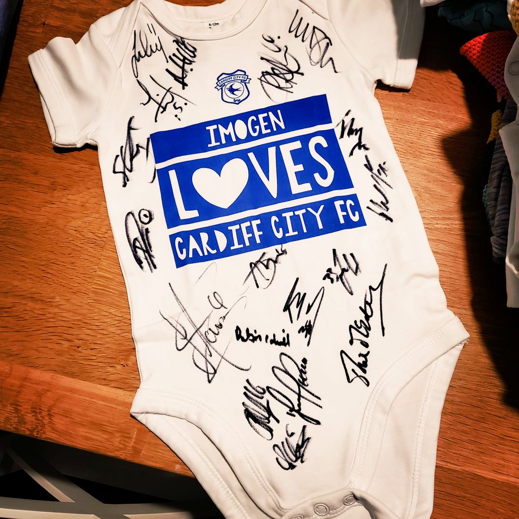 MichaelLloyd24's tweet photo. Coming home from our latest trip to #birminghamchildrenshospital to this from all the @CardiffCityFC team is amazing. The support we've had from everyone at the club has been top class. 💙 #teamimmy #cardiffcityfc #Bluebirds https://t.co/y7Xw4ICA5B