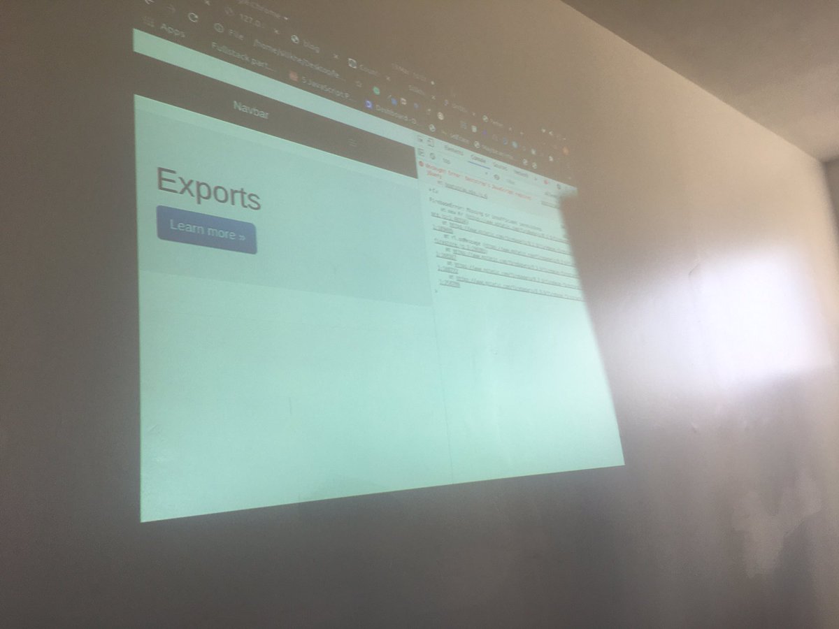 Exporting farm produce can be hard. How do you even find an international market? How do you know the middle-men are genuine? Here is a solution in 3 hours 😃 
#MLHackUbunifu #MLminihack