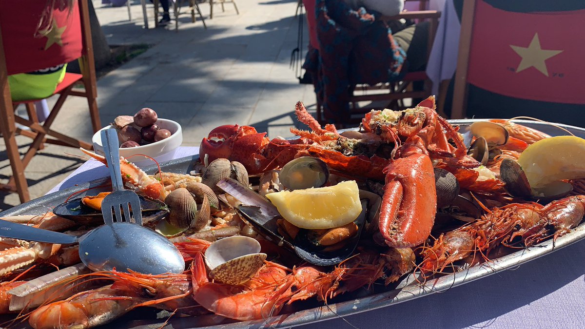 eott13's tweet photo. Festival!! 
#coronavirus #foodporn #barceloneta #slowfood https://t.co/xNUkwXlrCq