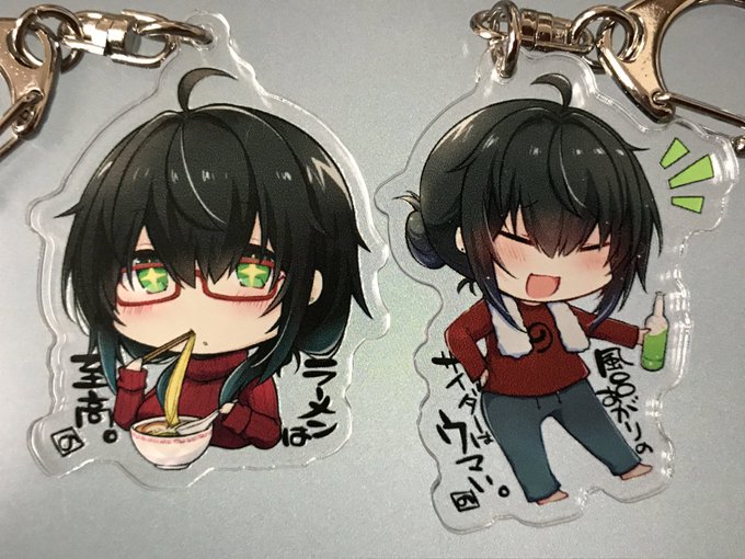 個人的に欲しいからってpixivFACTORYで制作してたSDのす子アクキー届いてた!!
いつかのす子量産できるようになりてえ… 