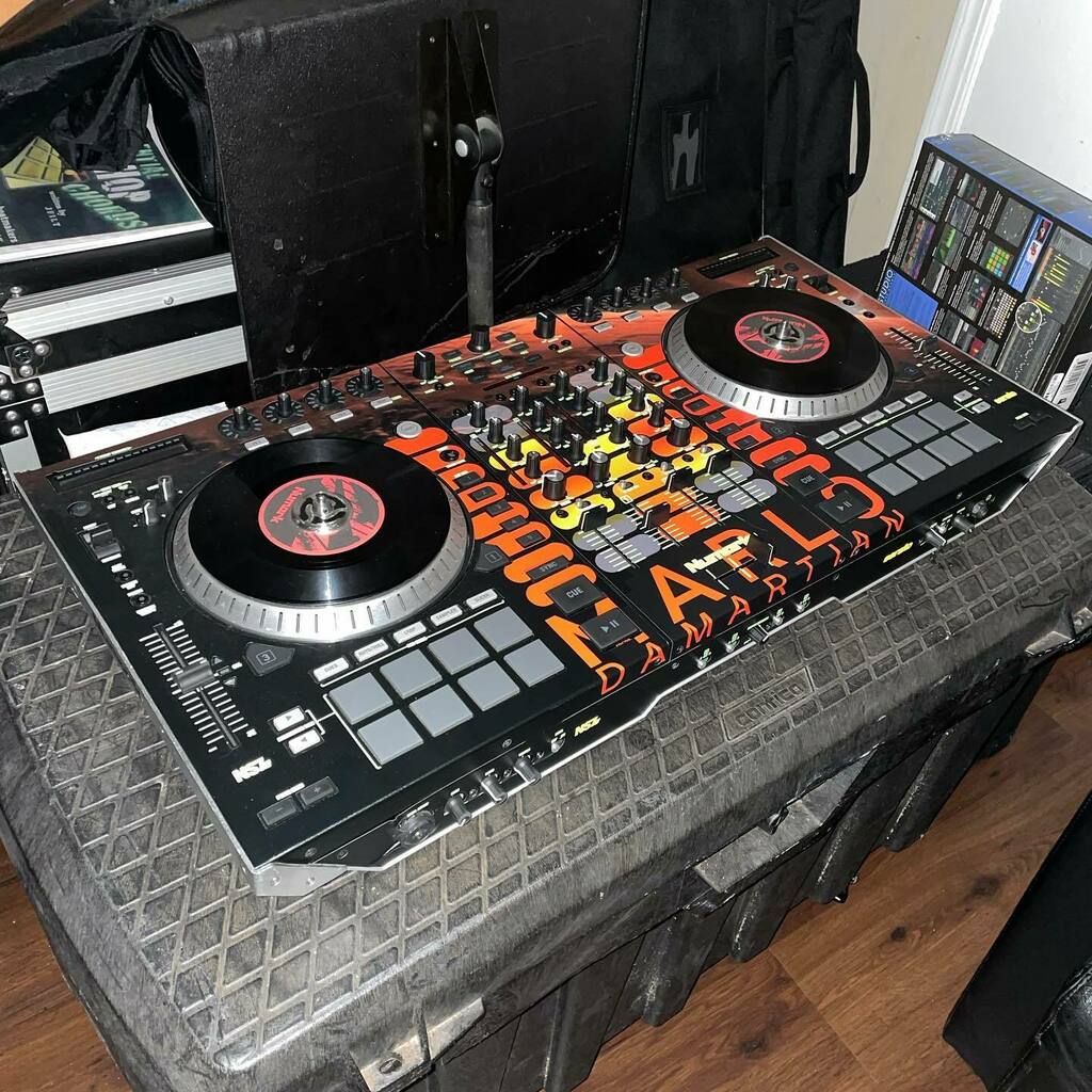 MarloDaMartian's tweet image. Selling my s7ii
🥲🥲🥲🥲

New MacBook not compatible 

#ns7ii  #numark #dj #serato #seratodj #seratodjpro #virtualdj #lego #producer instagr.am/p/CMXIp2wAv1X/