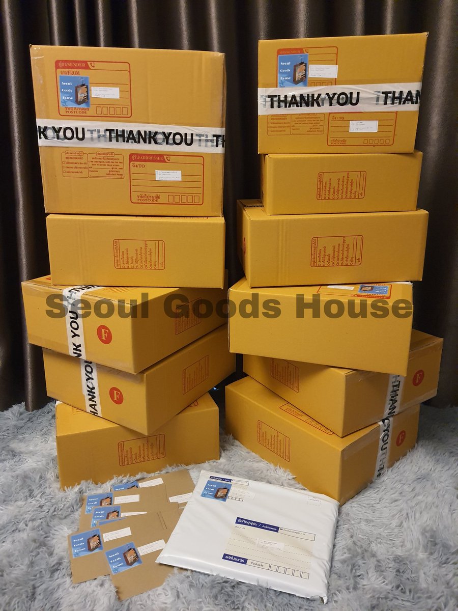 SeoulGoodsHouse's tweet photo. ☃️ #BTSWinterPackage2021 #ELLEMarch2021 #Yugyeom
ทยอยส่งพรุ่งนี้ทั้งทางพัสดุ และนัดรับที่สยาม อีก lot อยู่ศุลกากรรอประเมินค่ะ 🥰
#BTS_winterpackage #ตลาดนัดบังทัน #ตลาดรถไฟบังทัน #WINTERPACKAGE #방탄소년단 #BE_Essential #BTS_twt #การ์ดทัน @SeoulGoodsHouse
#BTSBestSellingAlbums https://t.co/Z6TspQPCq0
