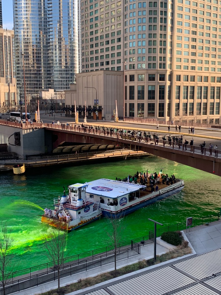 A Chicago tradition continues. ☘️

#Only1Chicago #ChicagoHome #chicagoriver #chicagogreenriver #stpatricksday #chicago #greenriver
