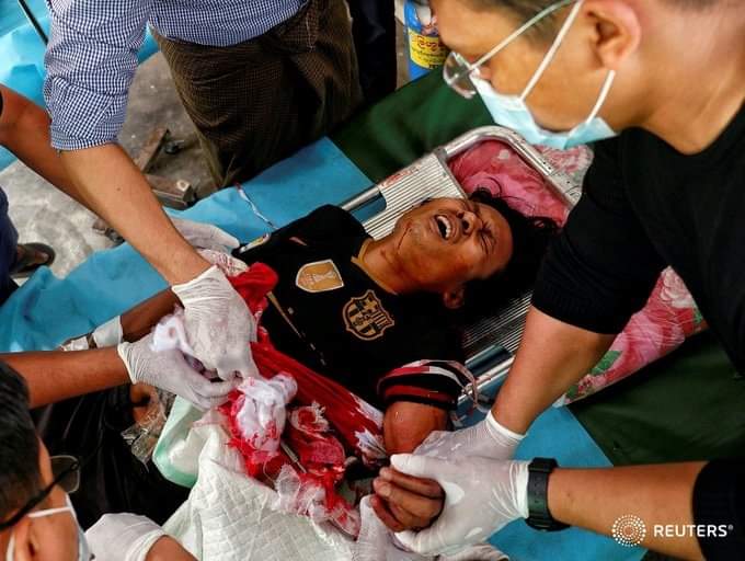 lawrence102219's tweet photo. Military’s planned Killings on Mar13; More than 2 were dead n mortality rate can be increased. At least 10 including monks were bodily harmed due to gunshot n 40 were arrested in #Mandalay.

TOWARD FEDERAL UNION
#Mar13Coup
#WhatsHappeningInMyanmar
@USEmbassyBurma @UNinMyanmar https://t.co/MPCXSOKvGs