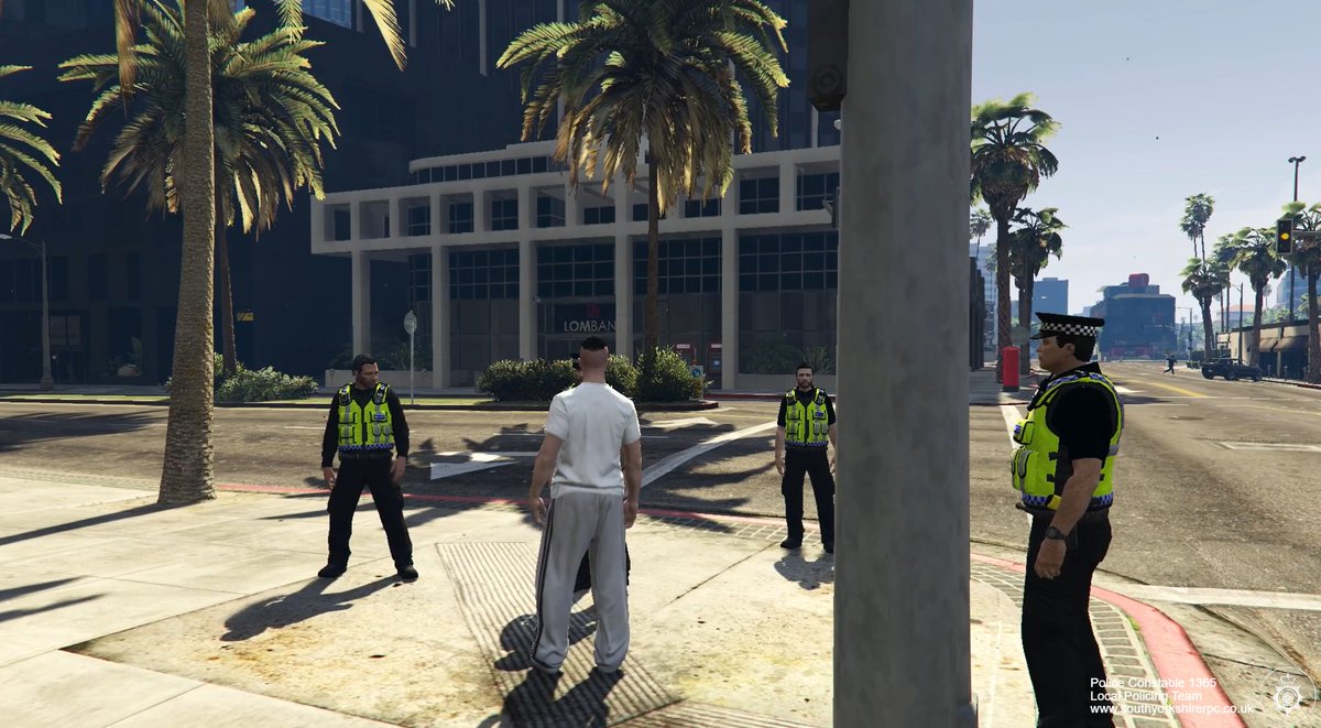 SYRPC_1365's tweet photo. Patrol 08/03/2021 @SYRPC_OFFICIAL 
@SYRPC_BTP Following questioning this male, BTP identified that although the description did match, there was one distinguishing feature which this male did not have.  This male confirms that he has a twin with that feature. 2/2 https://t.co/0iPSqxLRza