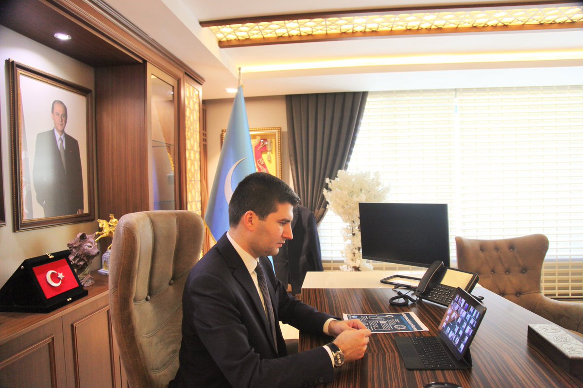 Ülkü Ocakları tarafından başlatılan Girişimcilik Atölyesi projesinin açılış konuşmasında girişimciliğin, Türk gençliği için büyük önem taşıdığını belirttik. 

Liderimiz Sn.Devlet Bahçeli Beyefendi’nin ortaya koyduğu “Lider Ülke Türkiye” vizyonu ile 21.yüzyıl, Türk asrı olacaktır.