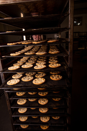 ValvonaCrolla's tweet photo. Anna Drever, 5th generation baker at Westray Bakehouse, baking to order for our delivery next week.

Try their traditional oatcakes, Abernethy biscuits and melt in the mouth shortbread…. 

https://t.co/9yyJ5eZT9f

@WFMBrownLtd https://t.co/QIwA1L9WzT