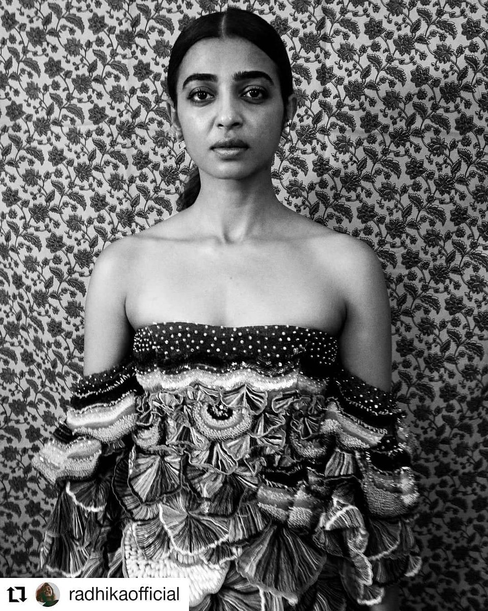 Radhika_MyLife's tweet photo. Beauty ❤️❤️
@radhika_apte 
#radhikaapte #VogueMagazine https://t.co/DinRbw0gCW