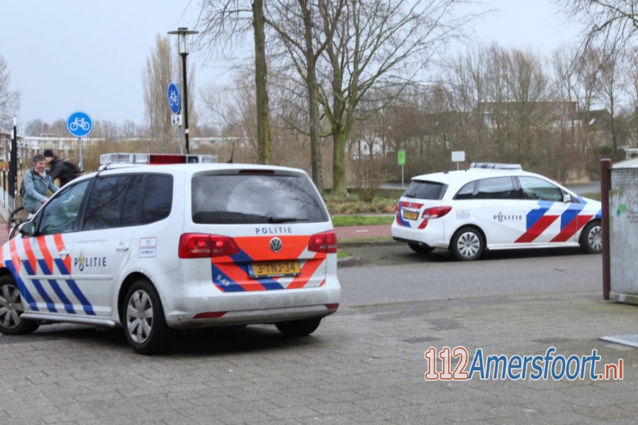 Politieheli boven Kattenbroek, inbrekers blijken dames die ingesloten kat willen bevrijden. 112Amersfoort.