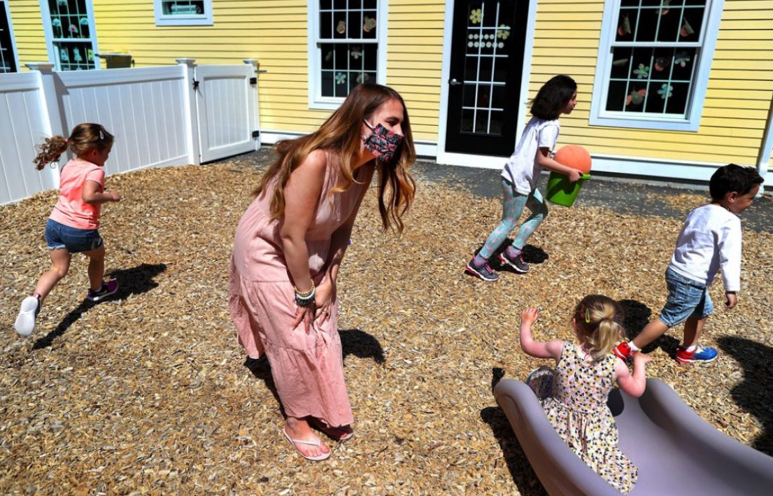 picardonhealth's tweet photo. #COVID19 has shown how unbreakable mothers are – To but to ensure a ‘she-covery’ postpandemic, Canada must finally commit to affordable, accessible #childcare and improved parental leave https://t.co/eThx1F3SDh via @GlobeDebate @DrCChambers #PandemicParenting https://t.co/XuOCbMwj7t