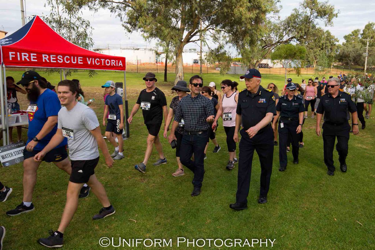 KBlockECFO_Ret's tweet photo. A great time in #Mildura at Walking Off the War Within. This important day raises awareness &amp; funds for mental health &amp; pays tribute to our fallen colleague Nathan Shanahan. (1) https://t.co/2K3eeqTDIz