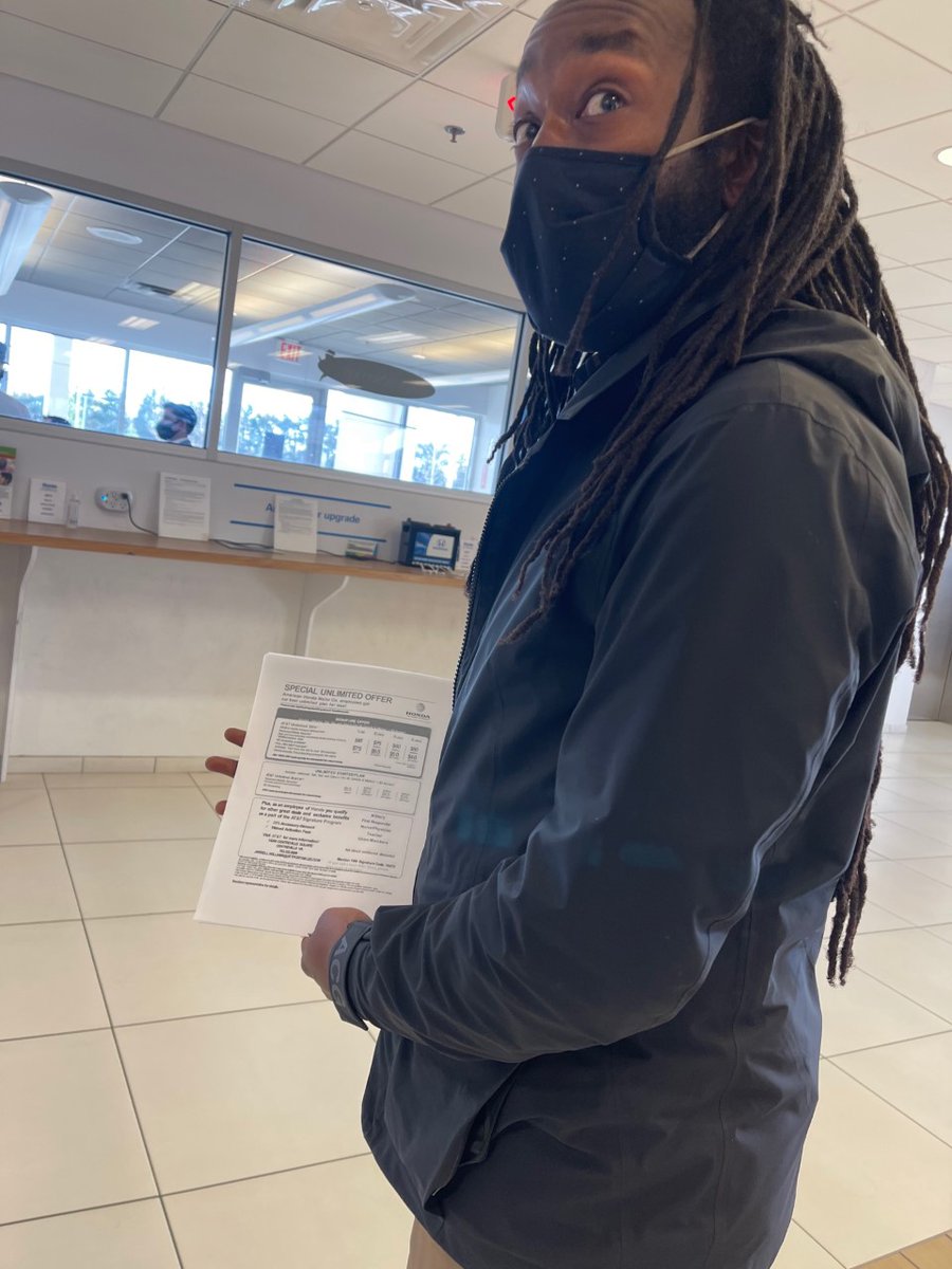 Thank you <a href="/VMoncada_/">Vanessa Moncada</a> for ensuring I was able to provide our friends of  <a href="/HondaChantilly/">Honda of Chantilly</a> with employee discount flyers to provide each of their employees personalized discounts &amp; savings for them and their families here at 14240-A Centreville Square. #SwitchOverSat #AttPortables