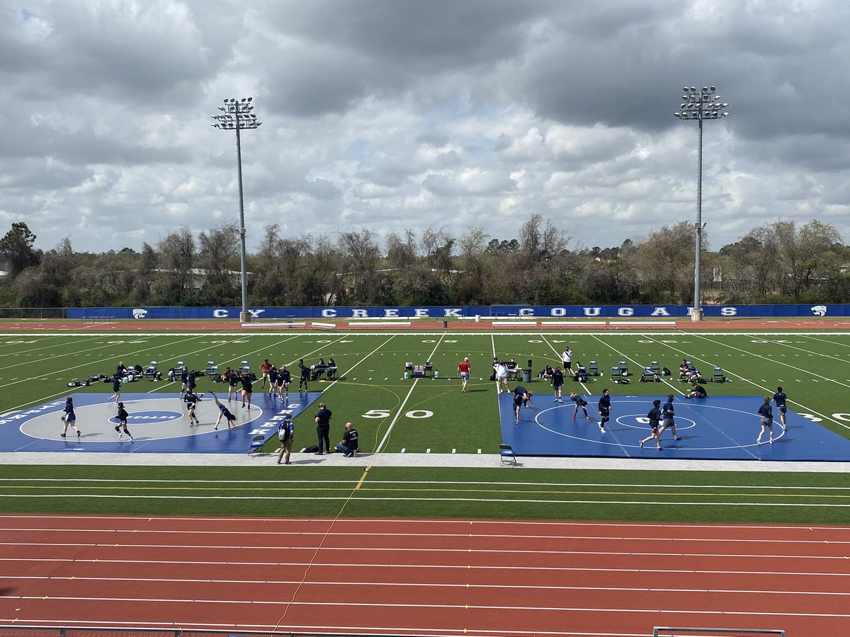 Latech74Moore's tweet photo. Great Day for wrestling. Let’s go Creek! #ahhcc #cougarcountry #CFISDspirit @cycreekhs https://t.co/ef8qekjqMX