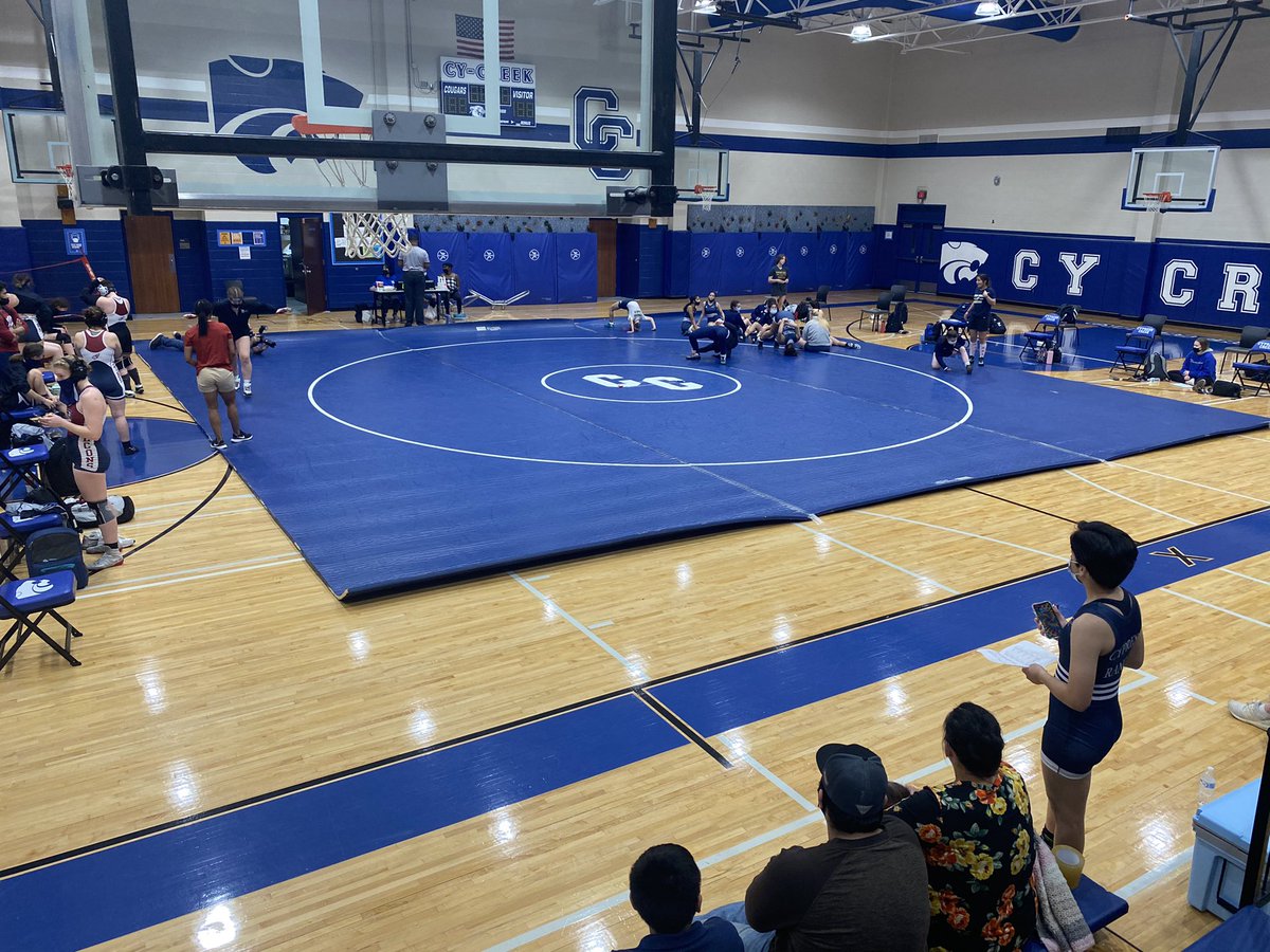 Latech74Moore's tweet photo. Great Day for wrestling. Let’s go Creek! #ahhcc #cougarcountry #CFISDspirit @cycreekhs https://t.co/ef8qekjqMX