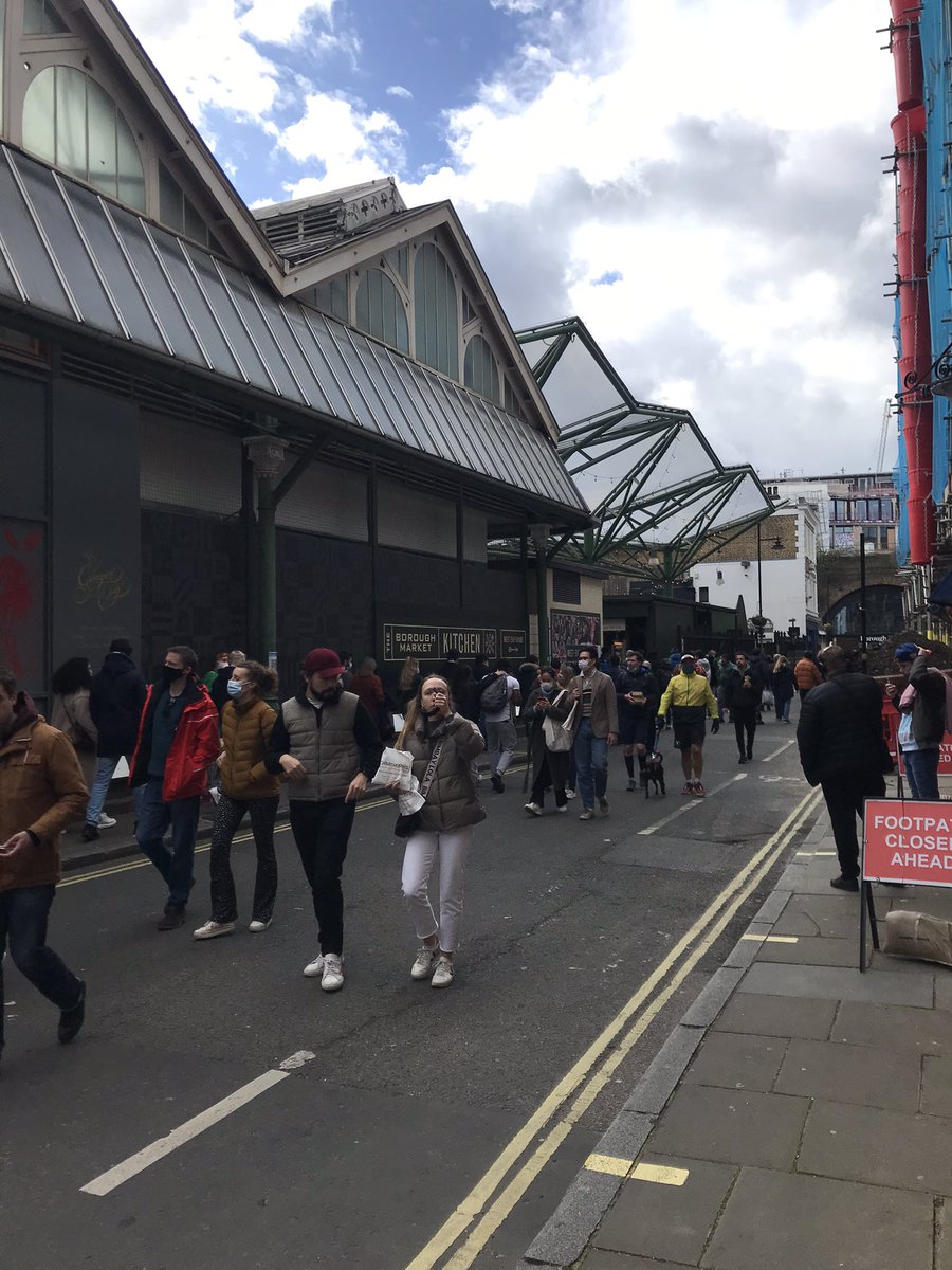chllse_k's tweet photo. Borough Market is overflowing with hundreds of people and no social distancing. How is this allowed but a vigil for a woman allegedly murdered by a police officer isn’t?

This is not about safety, this about suppressing our right to protest. https://t.co/QFn6f33HwB