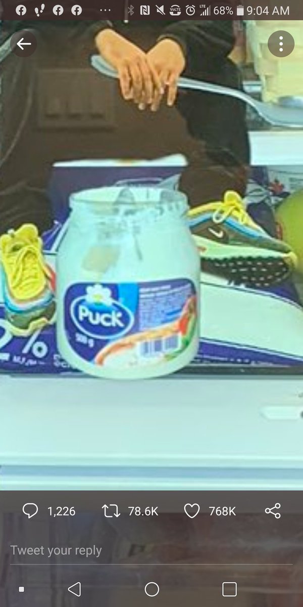 RegTheCritic's tweet photo. @SaeedDiCaprio What's Puck and why is it open? And while I'm at it, why didn't you put the lemon juice on the door or on a taller shelf 😂😭 https://t.co/pN2gQx8yVi