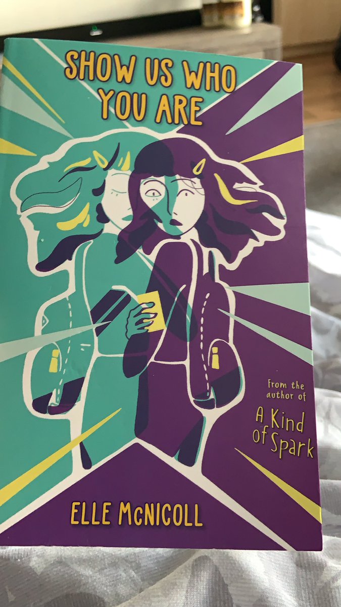 Sorry writing assessments, you’ll have to wait until tomorrow. The children are desperate to read this, it would be rude of me not to read it first wouldn’t it? Couldn’t possibly keep them waiting any longer. 👩🏻‍🏫 📚 🪱 🐘 <a href="/BooksandChokers/">Elle McNicoll ✍🏻📚🩷💜💙</a>