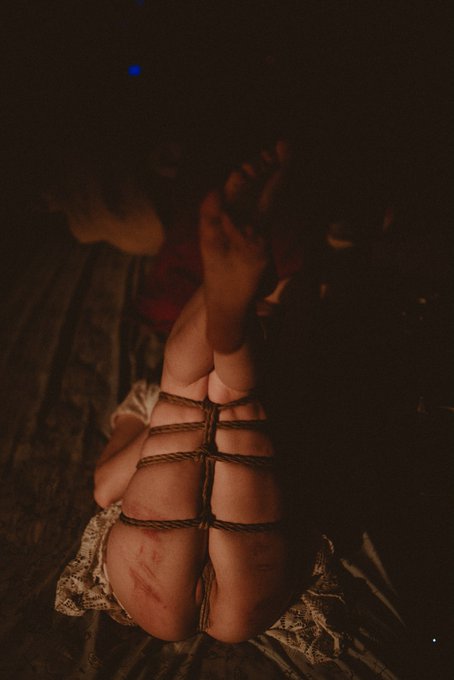 Missing the creak of the jute https://t.co/zMH4HtHAIE<a href="/tag/bdsm"class="tags"><span>#bdsm</span></a><a href="/tag/bondage"class="tags"><span>#bondage</span></a><a href="/tag/insex"class="tags"><span>#insex</span></a>