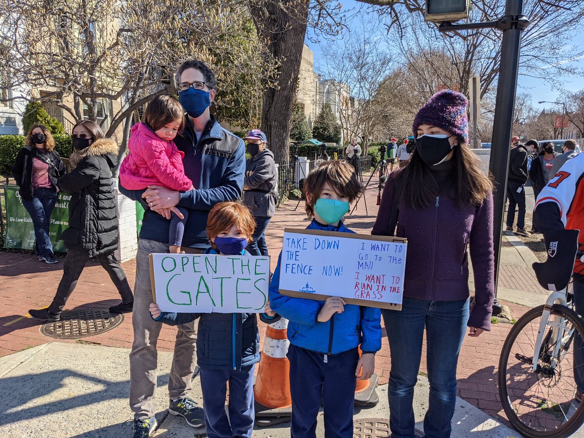 eat_dc's tweet photo. Thanks for coming out and showing what you'd rather be doing on the other side of the fence in #OurDC! https://t.co/5ljEPIHpjb