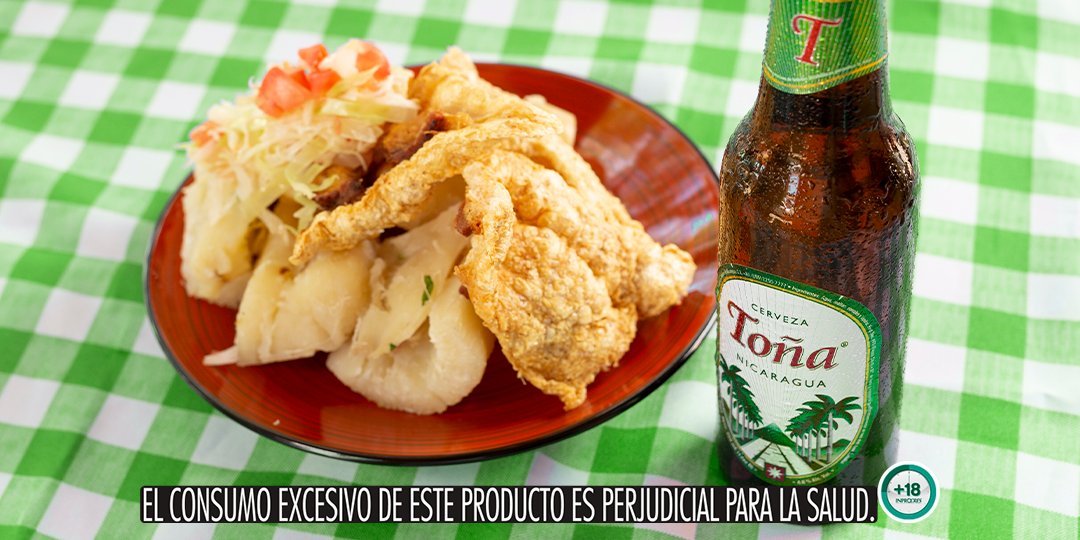 cervezatona's tweet photo. Nada como una #Toña bien fría y el mejor sabor de nuestra gastronomía.💚
¿Quién tiene ganas de un vigorón para hoy?☝️
#ComoMiToñaNinguna #pinoleros #nicaragua #cerveza https://t.co/dmZRT6oFuf