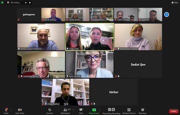 BUEK Başkanı Sn.Enver Yücel ve Genel Müdürümüz Sn.Özlem Dağ, Genel Müdür Yardımcımız Dr. Özge Aslan’ın da konuşmacı olduğu, SODİMER’in düzenlediği 3.Büyük Öğretmen Buluşması’na katılarak, değerli öğretmenlerimize pandemi sürecinde gösterdikleri büyük özveri için teşekkür ettiler.