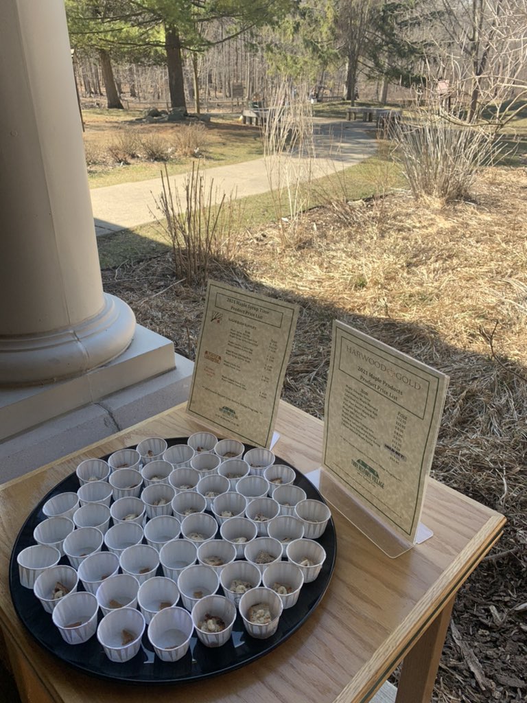 PadmaKuppaMI41's tweet photo. Volunteering for @TroyHistVillage because it’s maple syrup time @StageNatureCtr! Geat things to do, try and buy! #owls #maplecrunch #maplecream #yummy https://t.co/1kNz2yoo2b