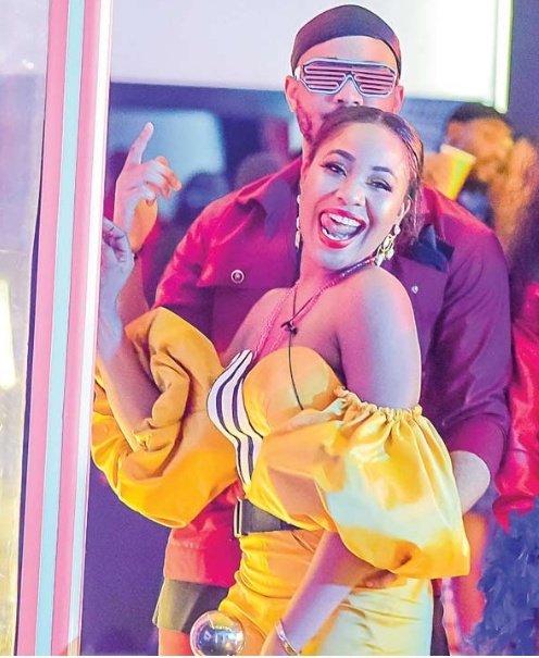 IamKateMcCathy2's tweet photo. Im happy to see Ozo comment on Erica's post. One of the most underrated friendships in the house. Nothing romantic just pure vibes. Never quarrelled at any point...so I dont get why fans some expect them to be enemies 🤷‍♀️

Happy Birthday Erica https://t.co/Qb3LLnMwKA