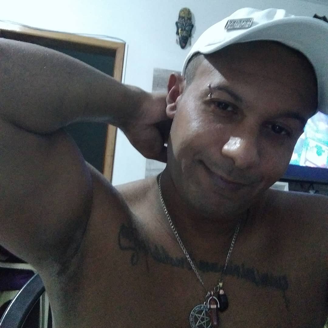 Ricardo96036283's tweet photo. Acordei num puta tesão...😏😈💦 https://t.co/b5qvPQlfdz