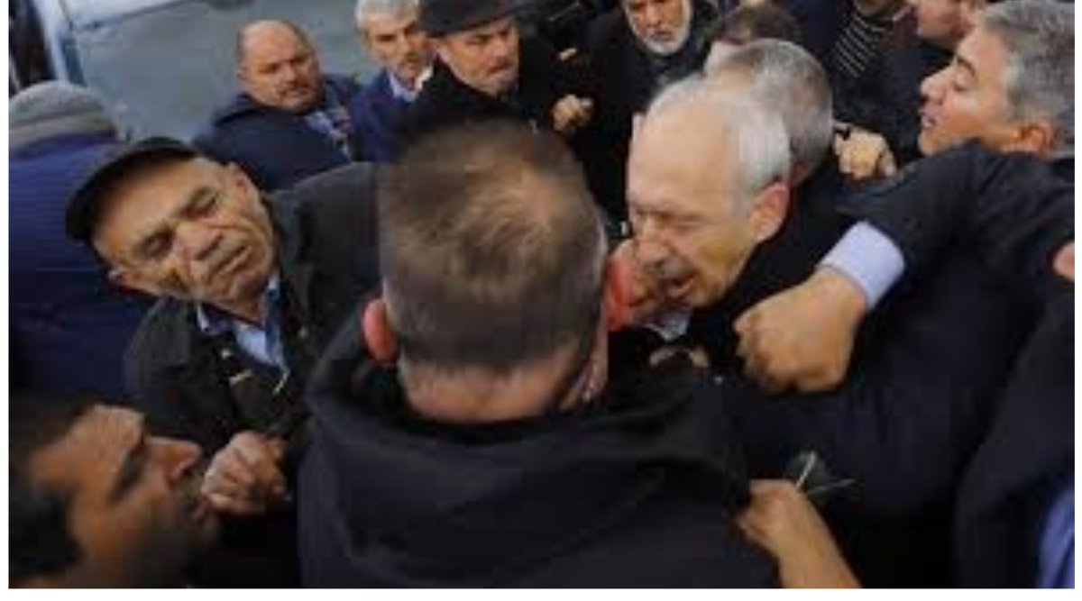 dervisoglu2541's tweet photo. Bu yumruktan sonra birdaha toparlanamadı. https://t.co/2loFpzDhv6