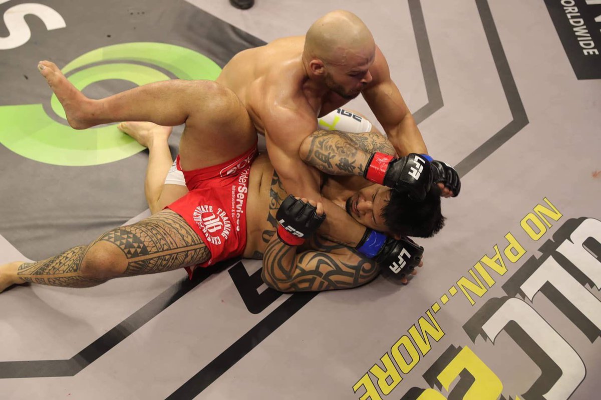 LFAfighting's tweet photo. #LFA101 Results: @TCumminsMMA def. Anthony Kalani via #TKO (Punches) at 1:20 of Round 3.

@ShellsDotCom
@USENDmoney
@PsoRite
@GLCDirect2000
@AthleticCBD
@IncaKolaUSA
@TheDiceTeam
@GrandCasinoOKC
@UFCFightPass https://t.co/TPhpZK1nHr