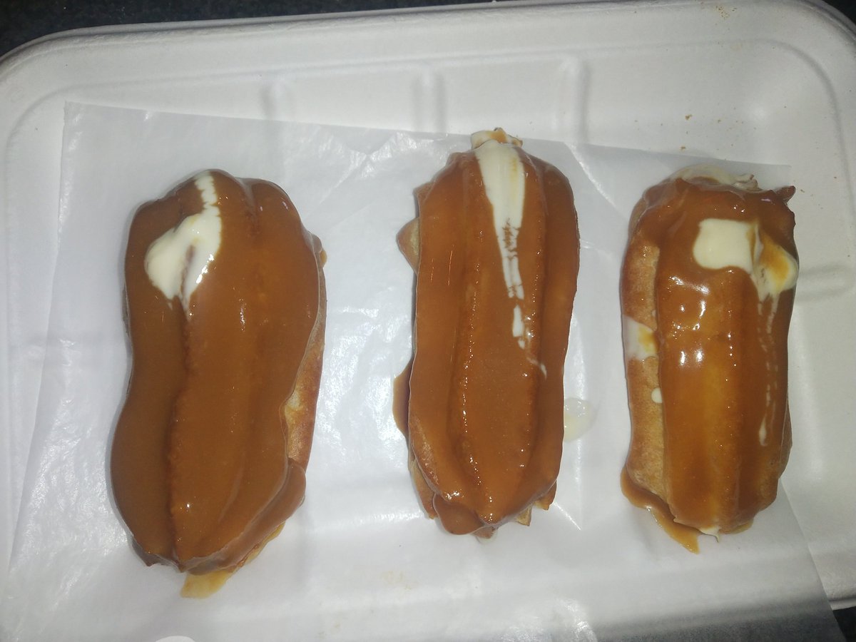 thescousefoodie's tweet photo. The Rum and Salted Caramel Eclairs  along with Biscoff Cream Serradura was an absolute peach @HerbsnSpices1 ❤
#FBAIkitchen @salloni @thefbai @ChilledOutSam #BarBank #Mumbai @TwitterFood
Urge all food lovers to try her food which is on till the 1st of April 2021. https://t.co/iaBwucQUpF