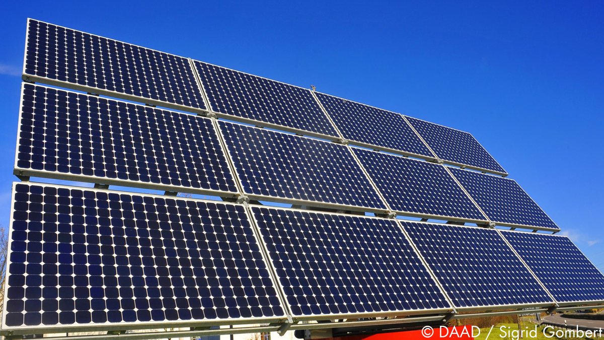 ResearchGermany's tweet image. Efficient materials for future #SolarCells - new model to determine #Photoluminescence quantum efficiency 👉 ow.ly/kjhv50DVUUB @helmholtz_en @KITKarlsruhe @UniHeidelberg @tudresden_de #LightTechnology