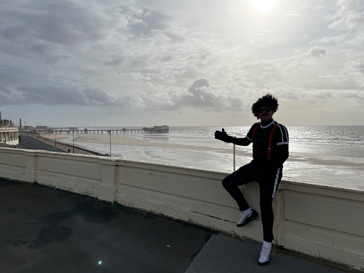 FitDean's tweet image. Day 13 of our campaign for @TheBobbyBall @BobbyAndTommy  please retweet 🙏🏻