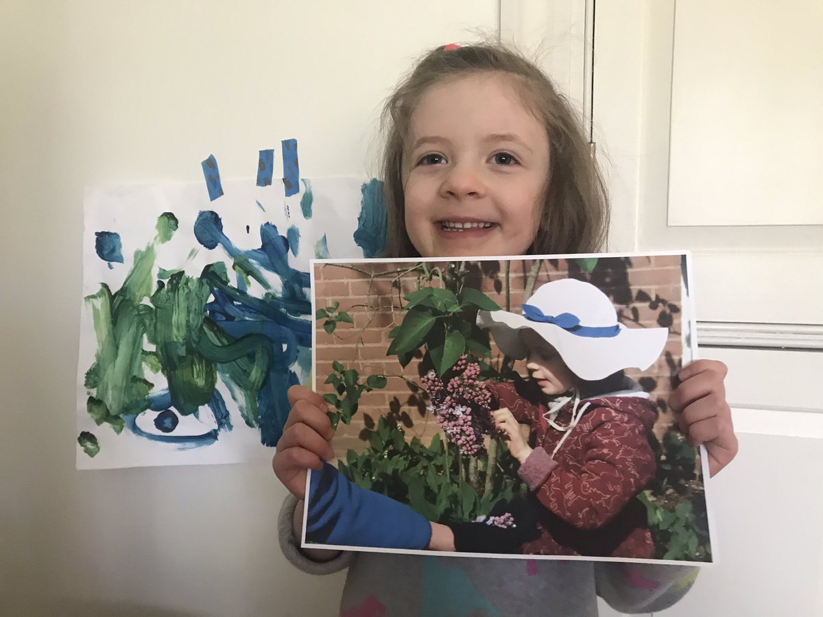 When you’re the child of a physiologist and an internist @curtperrymdphd, you see a pic of yourself with flowers and announce “it looks like livers!” 🤷‍♀️