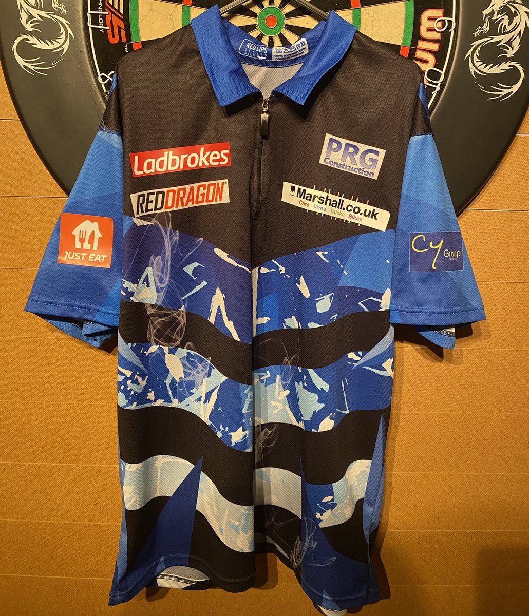 lukeh180's tweet image. 🌟Competition time!🌟 who wants to win a signed uk open finals shirt from last weekend? the support from the last week has been incredible, so only fair I give something back to you all.. all you have to do is ‘follow me’ and ‘retweet’ this to be in with a chance of winning! 💪🏻🎯