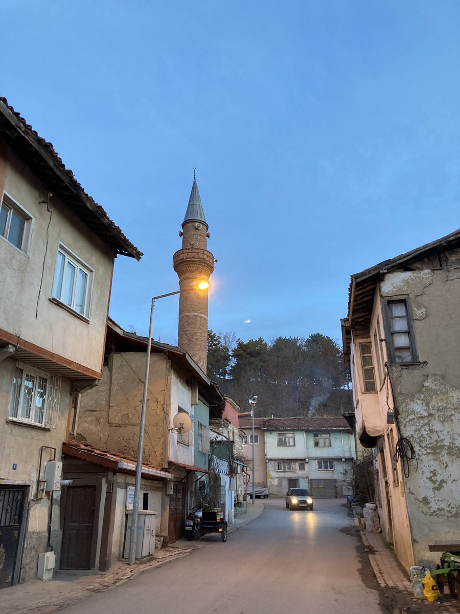 Tarih kokan sokaklarıyla
#TürkiyeninEnGüzelŞehri Zile ❤️