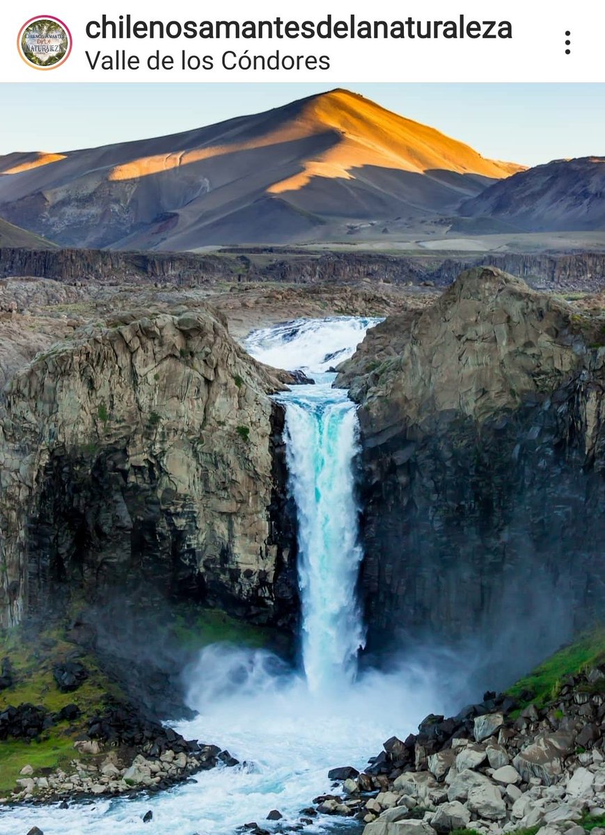 T_rukyn's tweet photo. Así era el Valle de los Cóndores hasta hace unos meses, pero mientras nos tienen aquí encerrados se robaron el agua. No dejaron ni una sola gota. 

#valledeloscondores
#maule
#Regiondelmaule 
#Sanclemente https://t.co/3cSWEbAj8M
