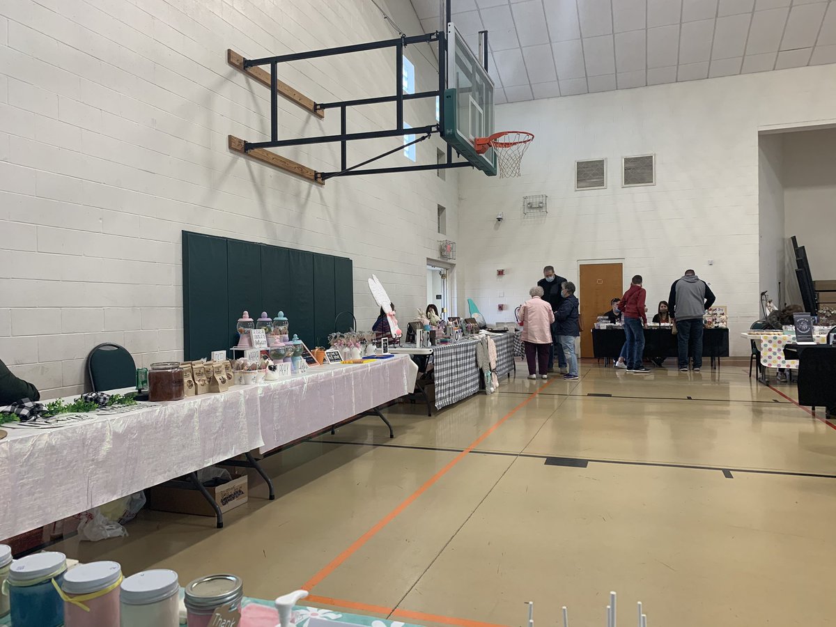 KeyClub at Heritage Free Will Baptist Church selling baked goods and candles to help raise money for kids to have books in their homes! ❤️