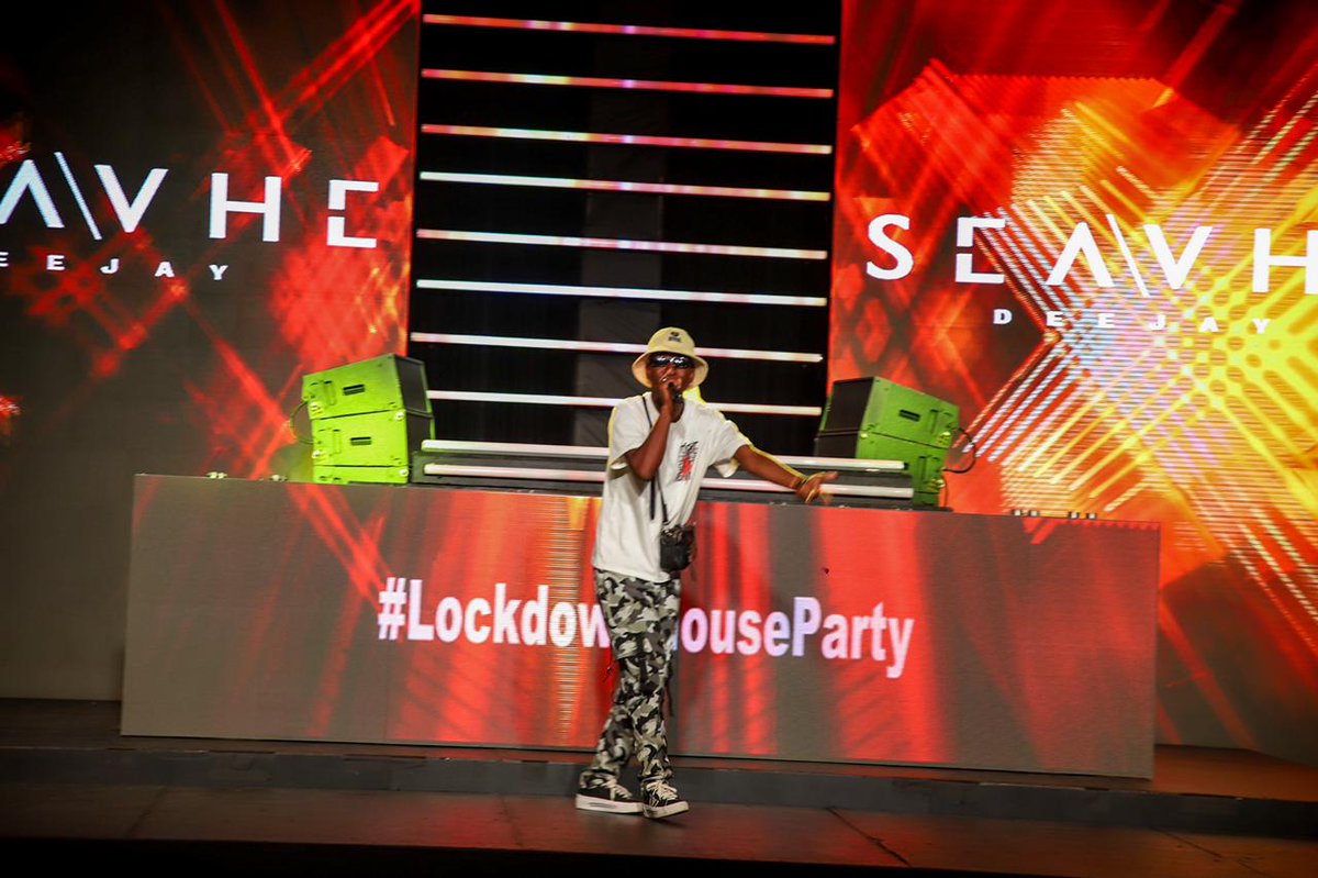 bravoleroux's tweet photo. TRIBE we did it😭🕯️🕯️

Thank You For Watching #RandsTakeOver on @ChannelOTV #LockDownHouseParty ❤️💜💙 https://t.co/ylYzqJ5agY