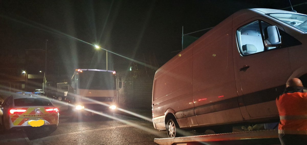 Force Response (@responsewmp) on Twitter photo #CTEAM West Brom have recovered x2 stolen Mercedes Sprinters, soon to be returning to their happy owners. One Male is in custody get a <a href="/DisklokUK/">Disklok UK</a> folks log 3144 refers MB @IanGreenWMP <a href="/SandwellPolice/">Sandwell Police</a> #CTEAM West Brom have recovered x2 stolen Mercedes Sprinters, soon to be returning to their happy owners. One Male is in custody get a <a href="/DisklokUK/">Disklok UK</a> folks log 3144 refers MB @IanGreenWMP <a href="/SandwellPolice/">Sandwell Police</a>