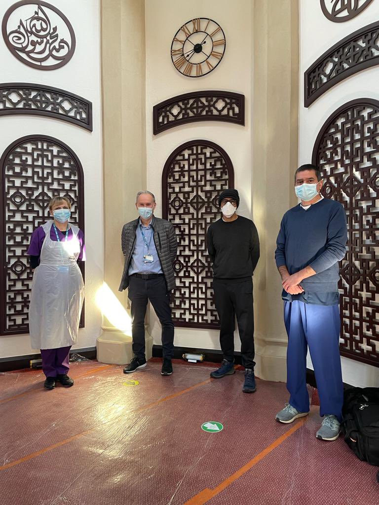47Ur's tweet photo. MDC PCN collaborating @BromleyGPs went live with vaccination today @ St Edwards Church, Mottingham, just a few miles away #Bromleygpalliance collaborating with @AlEmaanCentre in Keston running a vaccination clinic, diversity at its best @GarethBaconMP @neill_bob  @NHSBromley_CCG https://t.co/nAQ8wupG6z