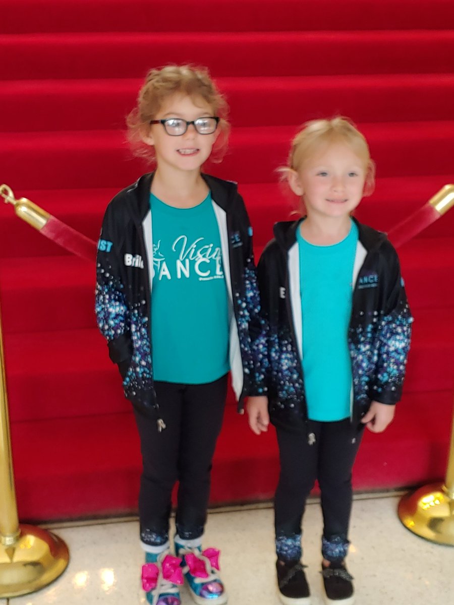 C2013Jones's tweet photo. History lesson in Raleigh today! The security team was very sweet to my girls! #futurelegislators #Futurelobbyists https://t.co/xT4zFTbFwI