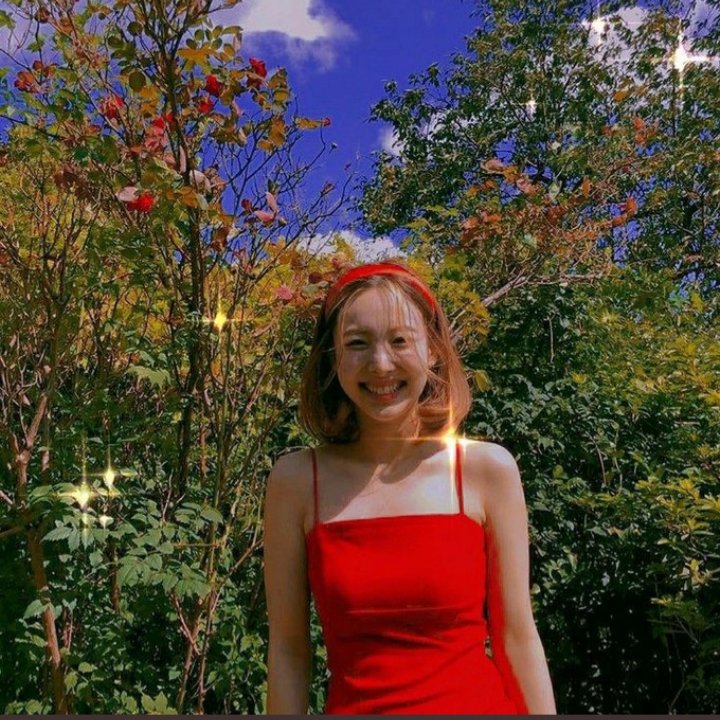 الحين لمتى توايس يبقون يتعرضون للكره اللي ماله سبب💔💔
انتم حاولوا حبوهم اقسم بالله لتندموا على كل كلمة قلتوها عنهم
او اذا ماتبون تحبوهن لي توجهون الكره ضدهم يوم من الأيام الكره يلي سببتوه لغيركم راح يرجع لكم وبتشوفون
#PROTECTTWICE