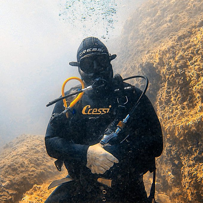 -Observar desde otro punto de vista -Estar aislado del mundo cotidiano  -No saber que encontraras -Sentir<a href="/tag/diving"class="tags"><span>#diving</span></a><a href="/tag/divingislife"class="tags"><span>#divingislife</span></a><a href="/tag/cressi"class="tags"><span>#cressi</span></a>