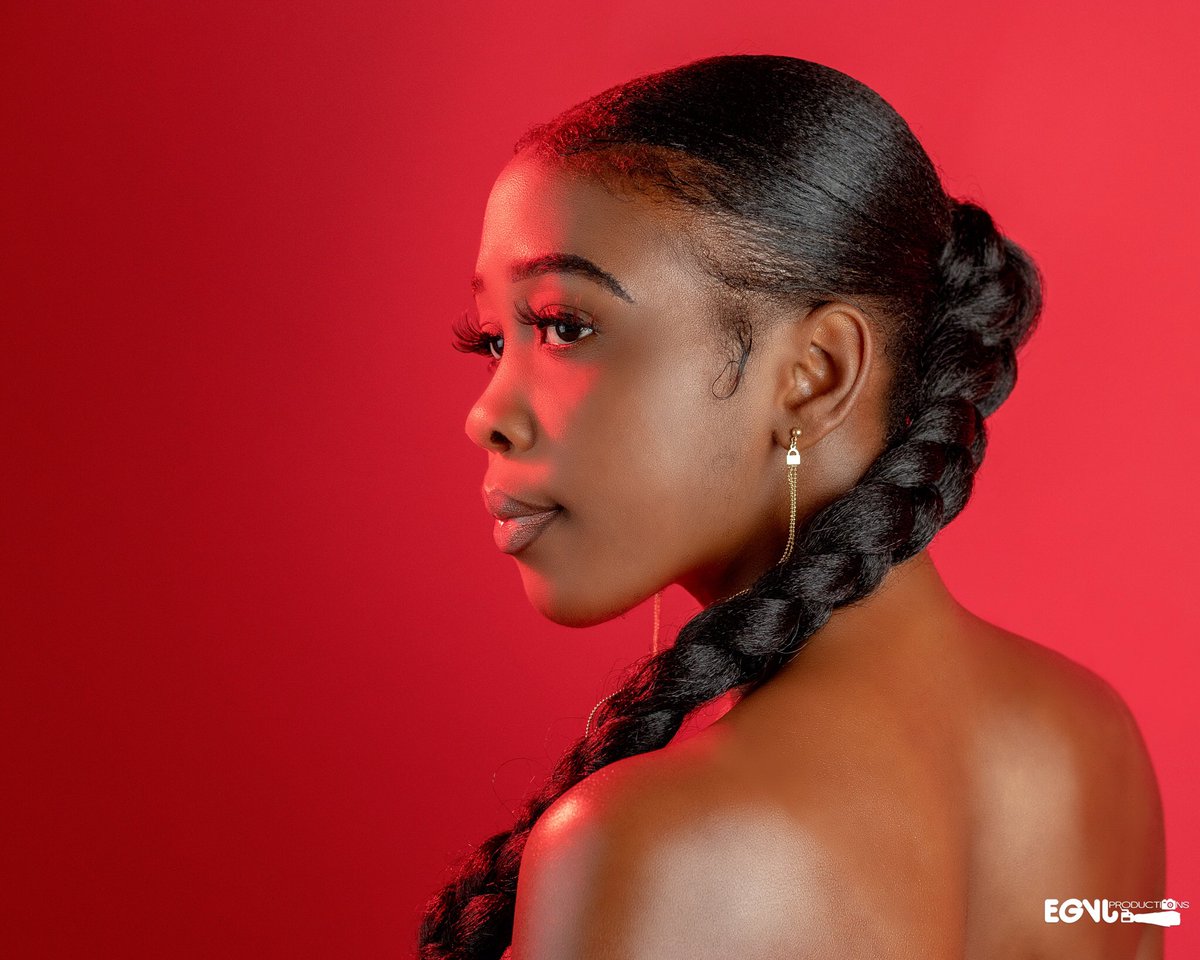 EGVLProductions's tweet photo. 📲 Réservez votre séance photo en studio maintenant
WA: 3761-4931 | CALL: 3385-9573
📸 Eugène G. Vladimir
#EGVLProductions #EugèneGVladimir
#photography #photoshoot
#photostudio #séancephoto #studio
#teamcanon #canonshoot #canonforever #retouchingservices
#art #beauty https://t.co/Ok65o1UgRq