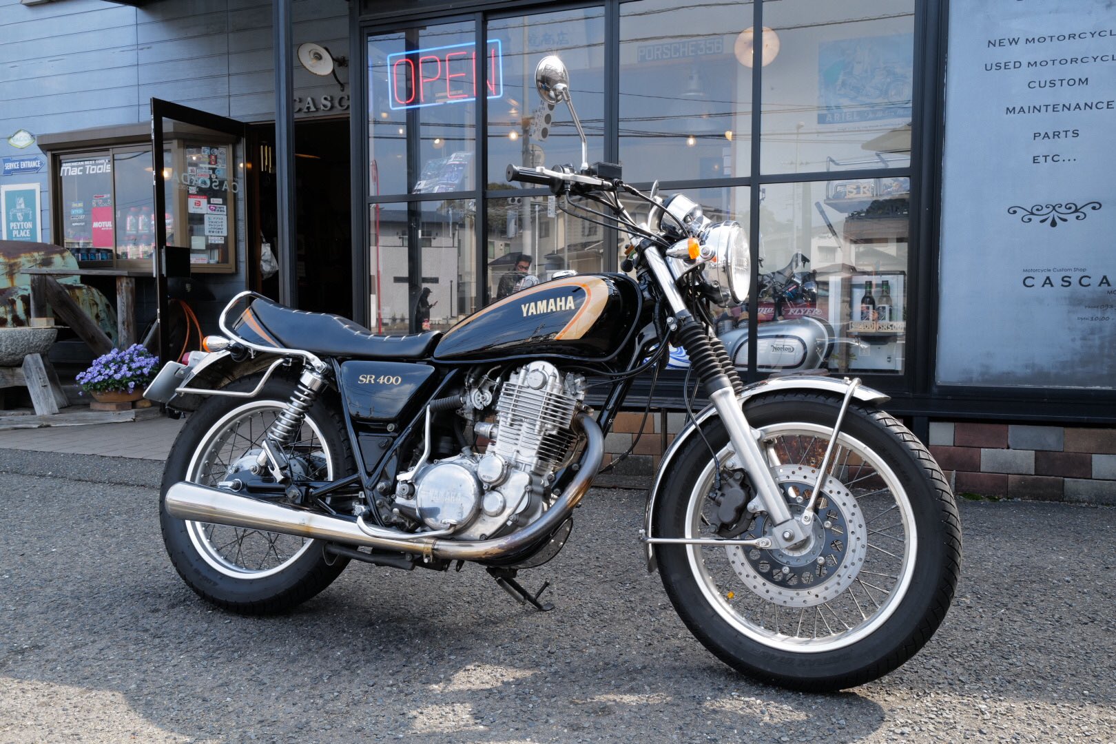 SR400 バッグサポート　サイドステー