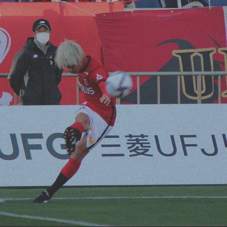 浦和レッズ 小泉佳穂ビッグアクスタ&キーホルダー 浦和レッズ 小泉佳穂ビッグアクスタ&キーホルダー サッカー