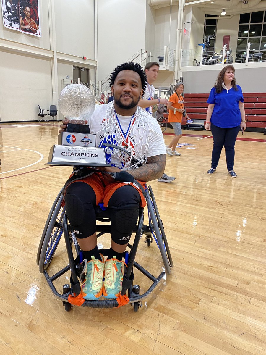 brycecruzzn's tweet photo. IM A CHAMPION I’ve worked for this🏆🙌🏽#AGTG https://t.co/dznzdOr1iT